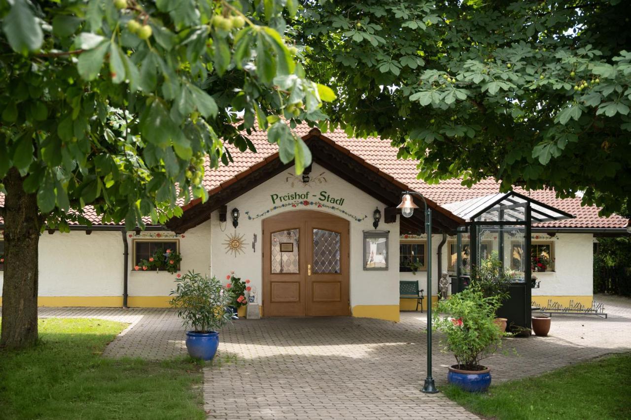 Hotel Preishof Kirchham Eksteriør billede