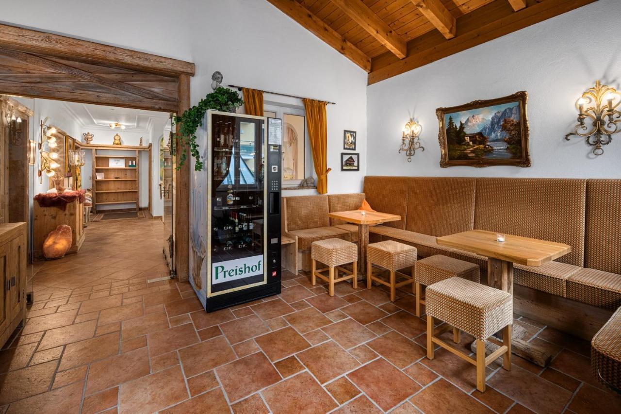 Hotel Preishof Kirchham Eksteriør billede